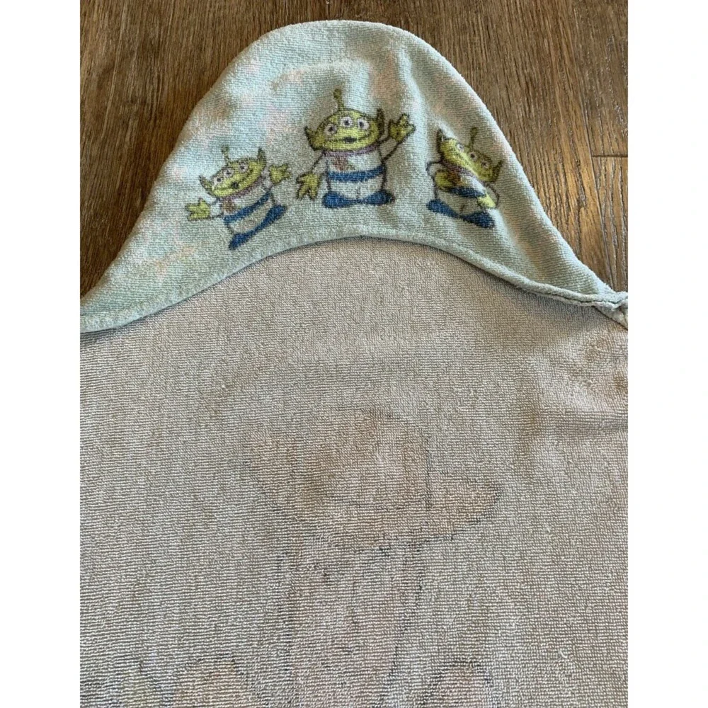 Disney Kids Toy Story Wearable Hooded Woody Towel 43